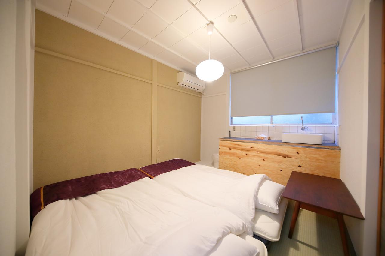 Raku Hostel Osaka Exteriör bild