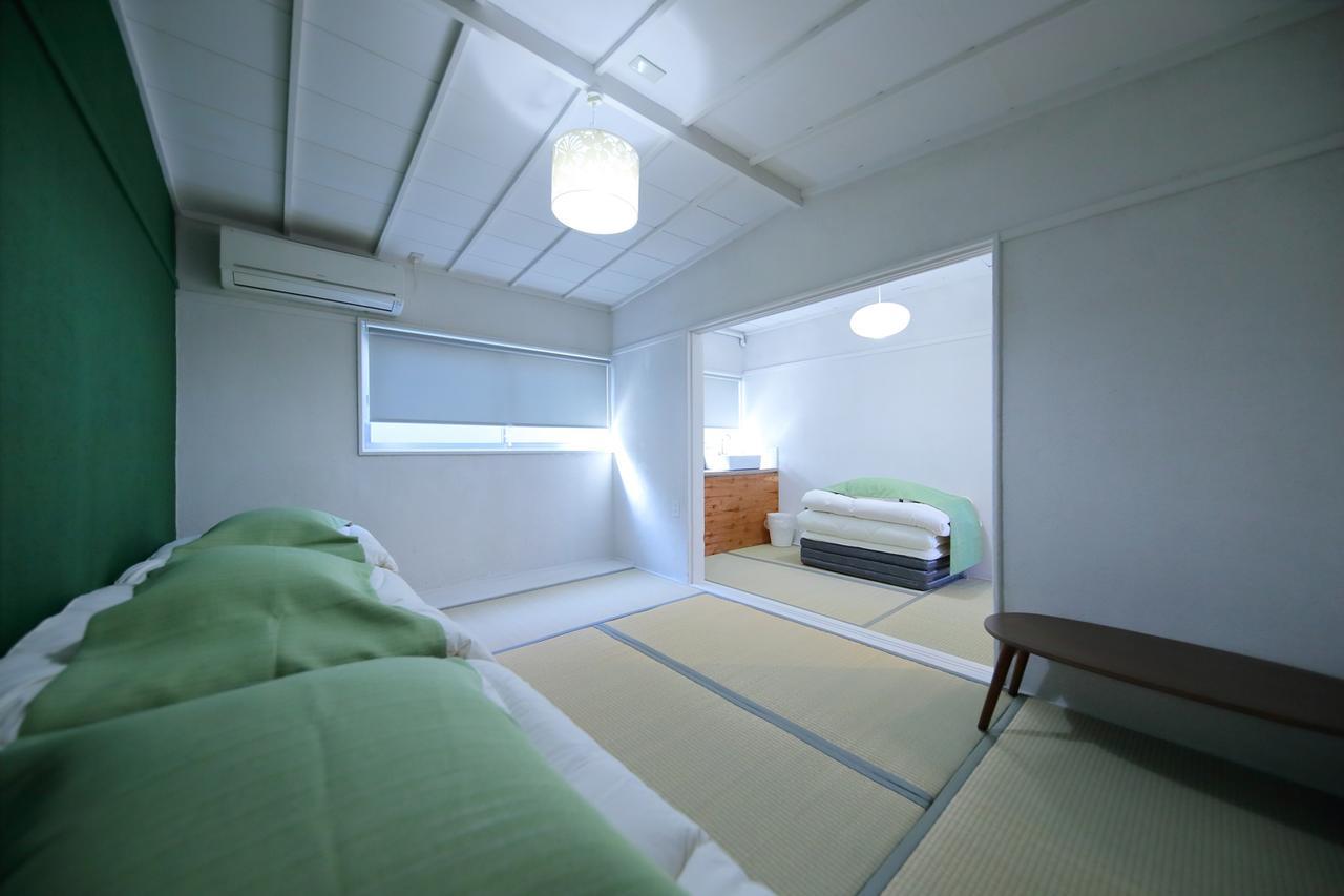 Raku Hostel Osaka Exteriör bild