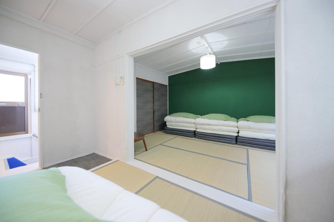Raku Hostel Osaka Exteriör bild